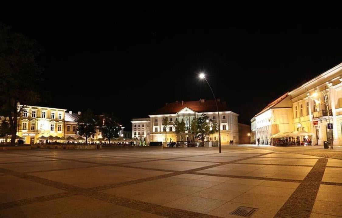 Pensjonat Widok Rynek -Parking Kielce Extérieur photo