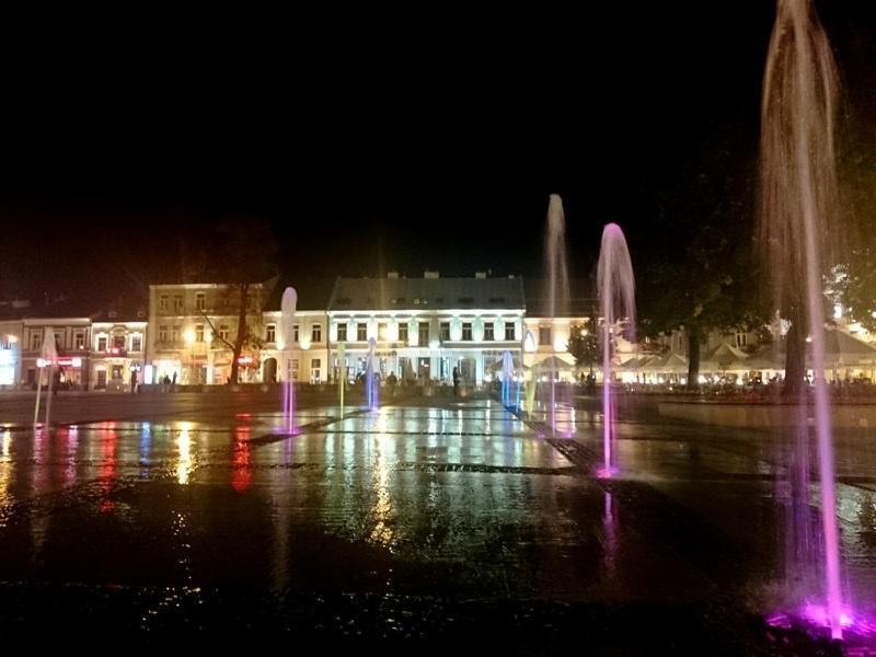 Pensjonat Widok Rynek -Parking Kielce Extérieur photo