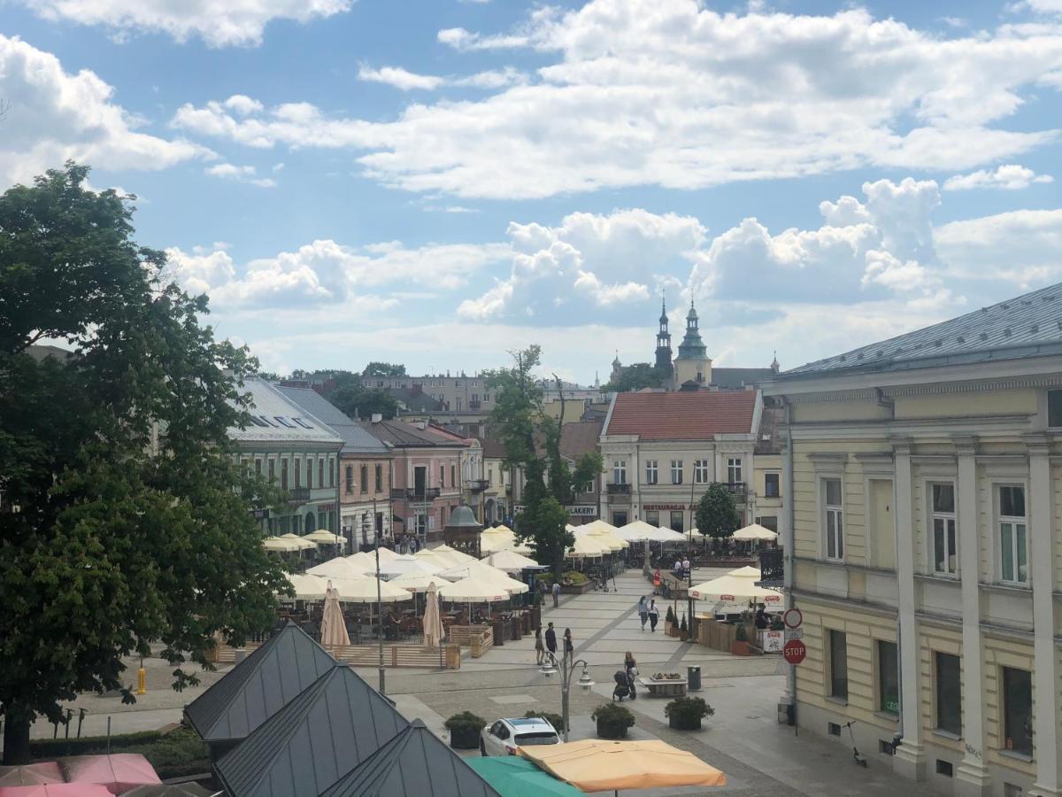 Pensjonat Widok Rynek -Parking Kielce Extérieur photo